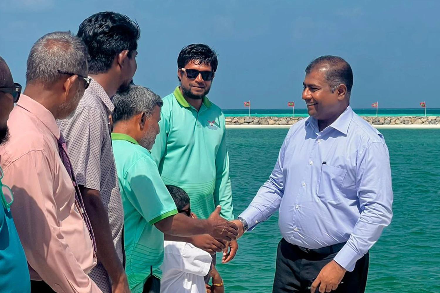 އެއްބައިވަންތަކަމުގެ ދުވަހަށް ތަރިކައިގެ ވަޒީރު ބ. ތުޅާދުއަށް!