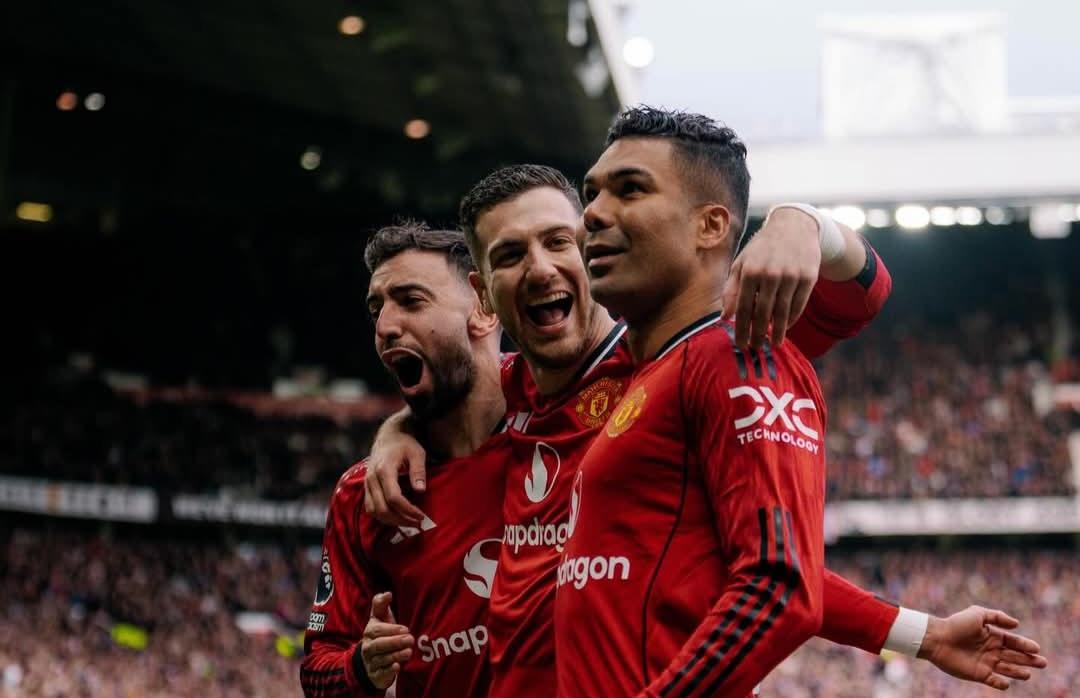 އަމިއްލަ ދަނޑުގައި މެންޗެސްޓާ ޔުނައިޓެޑުން އެސްޓަން ވިލާ ބަލިކޮށްފި